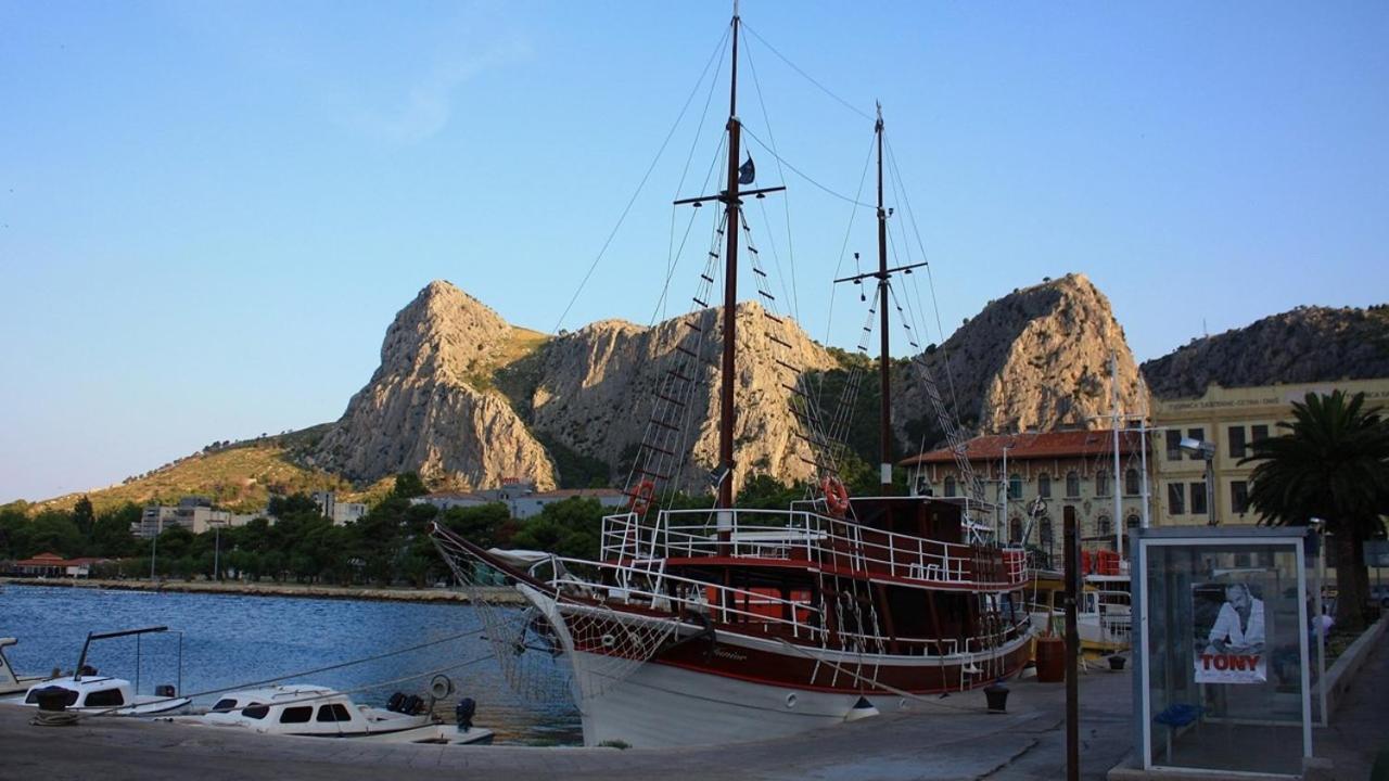 Apartman R.R. Omiš Exterior foto